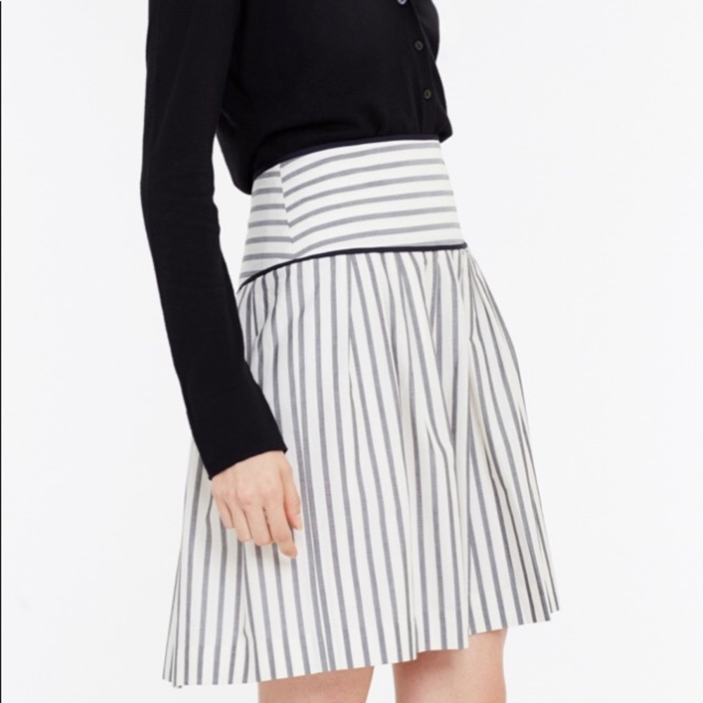NWT Ann Taylor Gray Striped A-line Skirt Sz 8